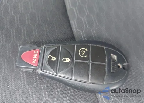 2019 Ram 1500 Classic Warlock 4X4 6'4 Box z USA, uszkodzony, nr VIN 1C6RR7GT3KS725872